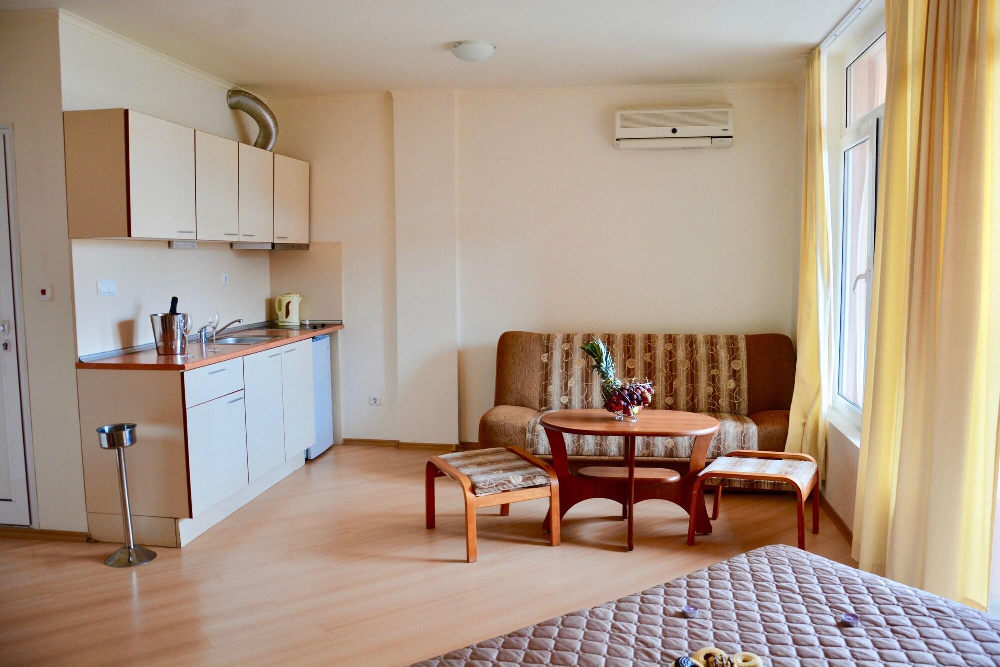 Rainbow 2 Holiday Complex ساني بيتش المظهر الخارجي الصورة