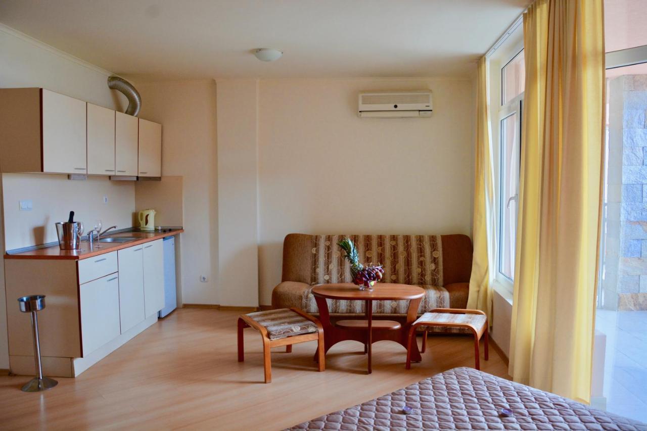 Rainbow 2 Holiday Complex ساني بيتش المظهر الخارجي الصورة