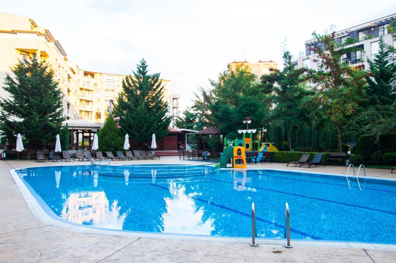 Rainbow 2 Holiday Complex ساني بيتش المظهر الخارجي الصورة